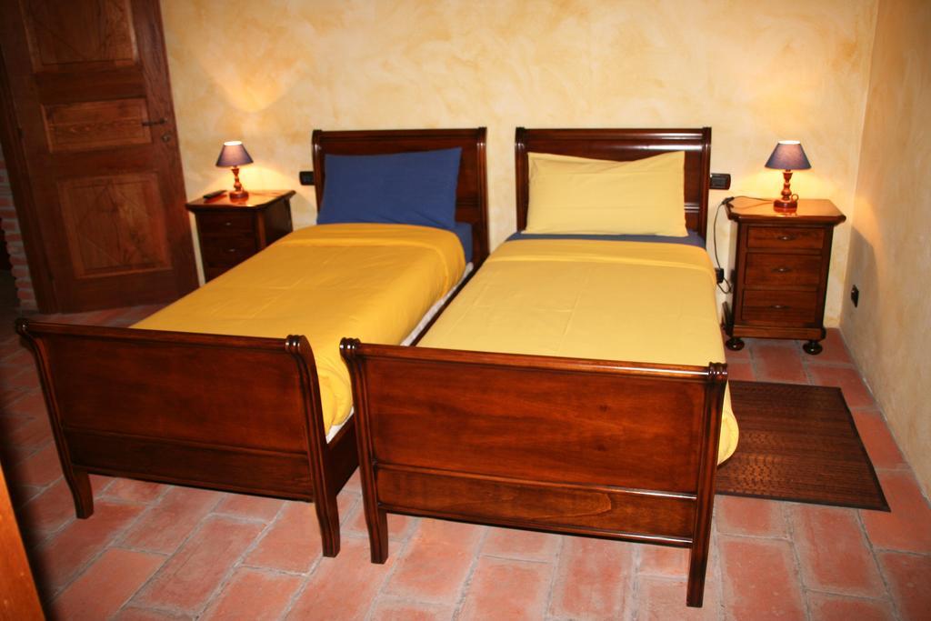 Agriturismo Cascina La Palazzina Bed & Breakfast Albairate Cameră foto